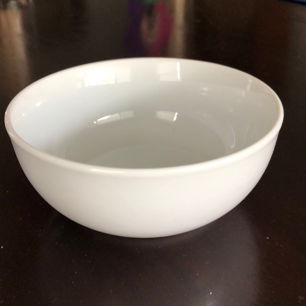 Williams Sonoma white ceramic soup bowls